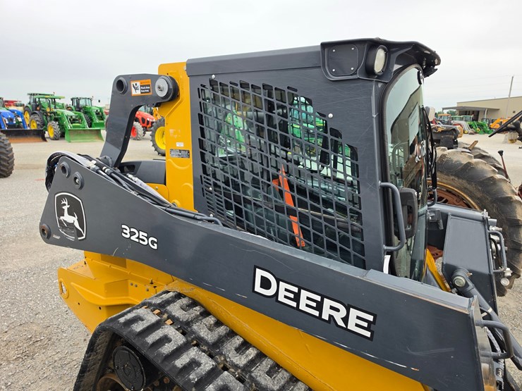 2023-deere-325g-image-13