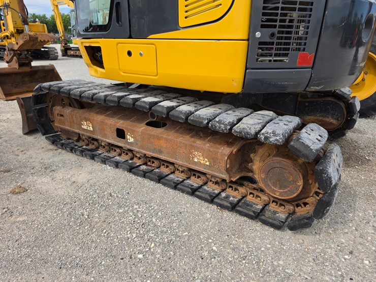 2013-komatsu-pc88mr-8-image-12