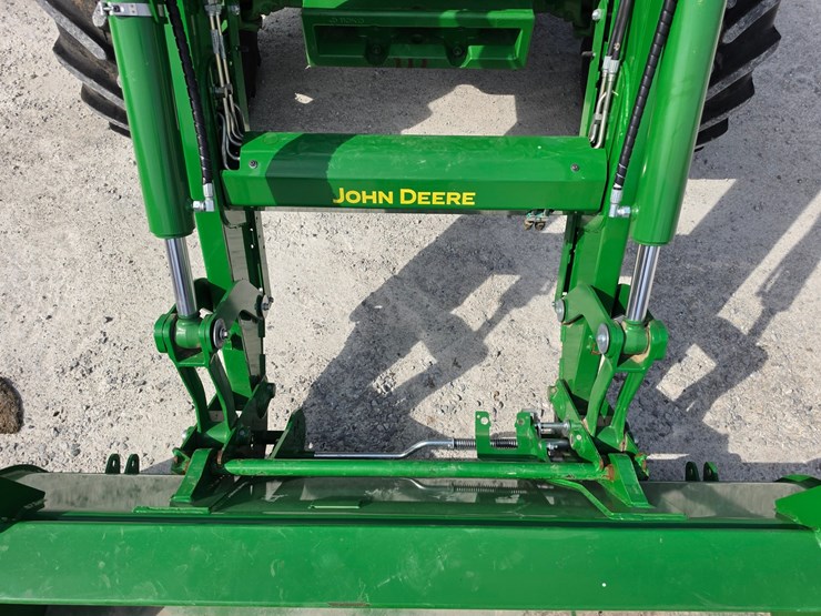 2023-john-deere-6130m-image-5