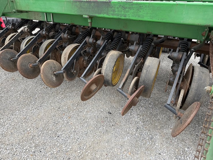 john-deere-750-image-9