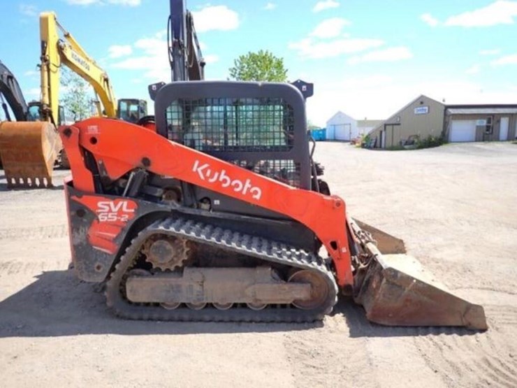 2023-kubota-svl65-2-image-4