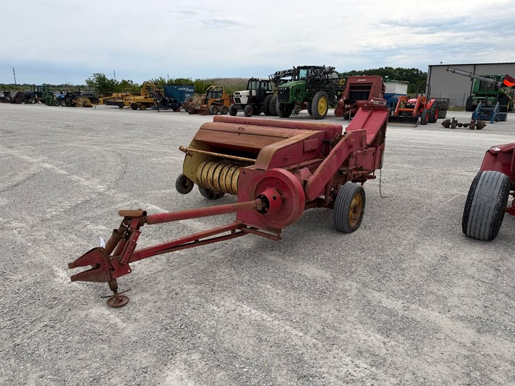 new-holland-68-image-8