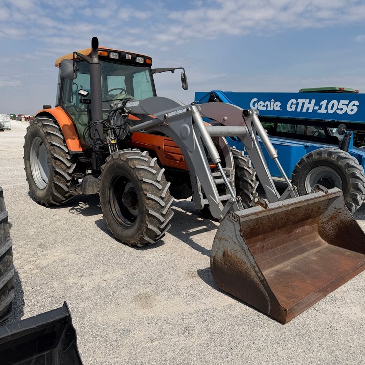 2004 AGCO RT100A