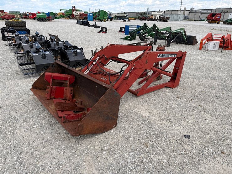 case-ih-2250-image-1