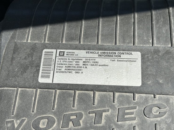 2010-chevrolet-express-passenger-van-image-40