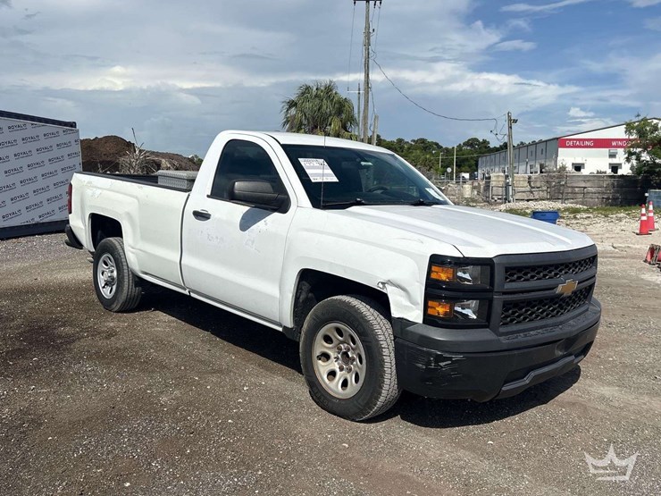2014-chevrolet-silverado-1500-image-2