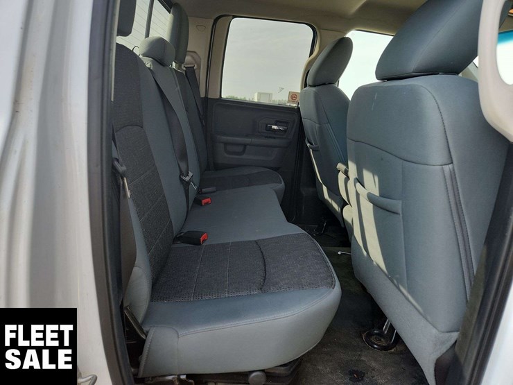 2014-dodge-1500-image-27