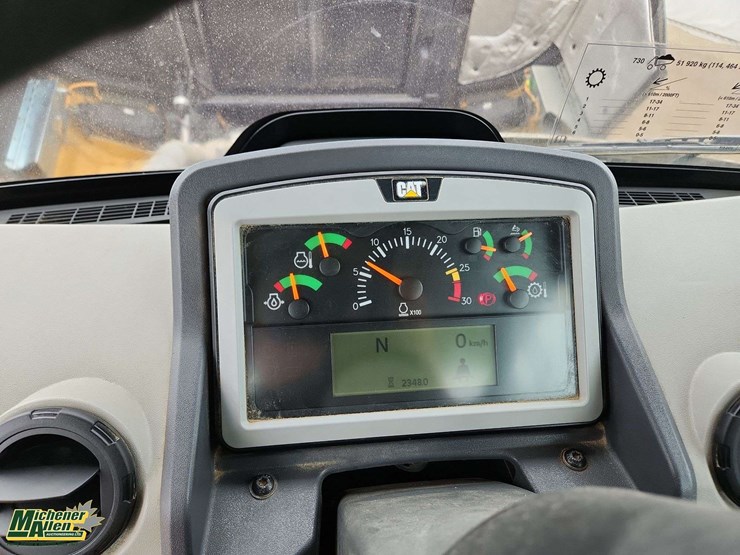 2022-caterpillar-730-image-11