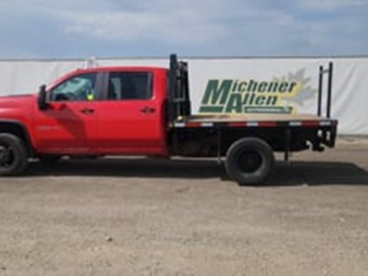 2020-chevrolet-silverado-3500hd-image-5
