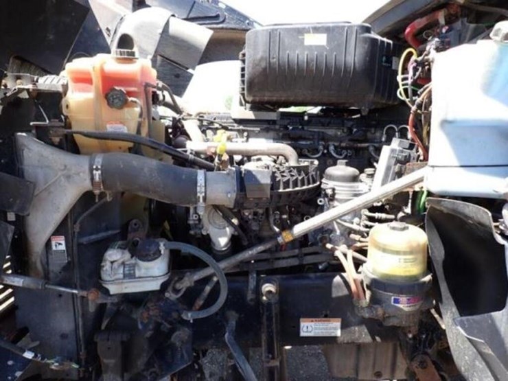 2018-freightliner-coronado-122-image-28