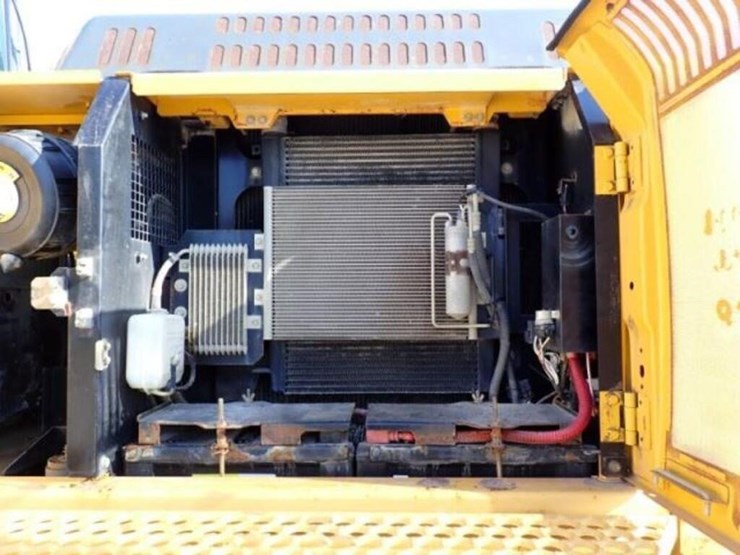 2009-deere-270d-lc-image-64
