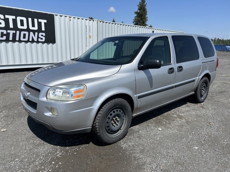 2008-chevrolet-uplander-image-1