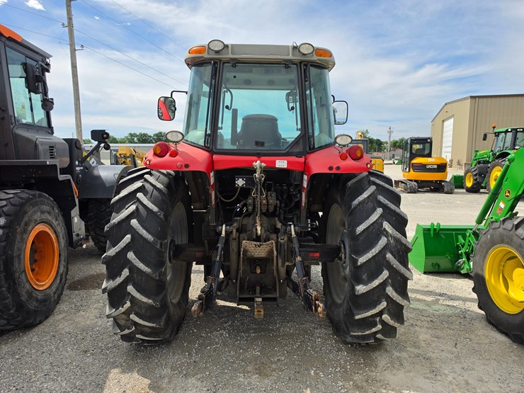 2005-massey-ferguson-6465-image-12