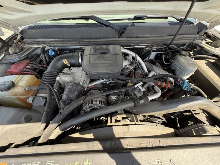 2011-gmc-sierra-2500-image-13