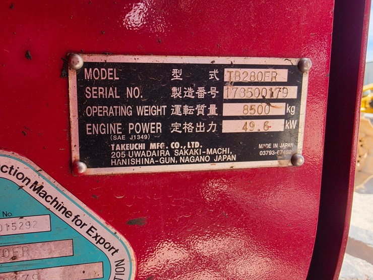 2016-takeuchi-tb280fr-image-26