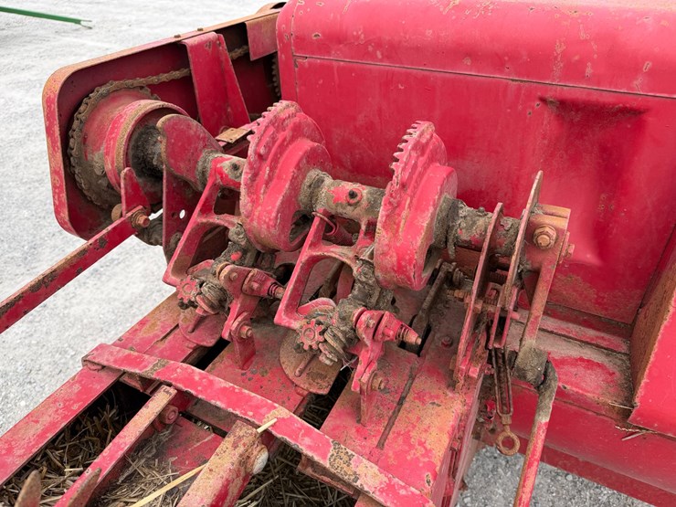 new-holland-68-image-6