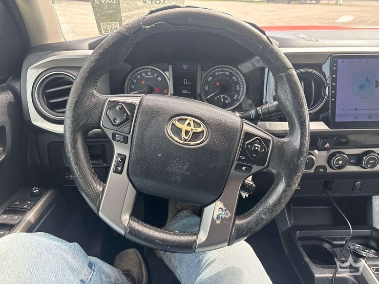 2017-toyota-tacoma-image-10