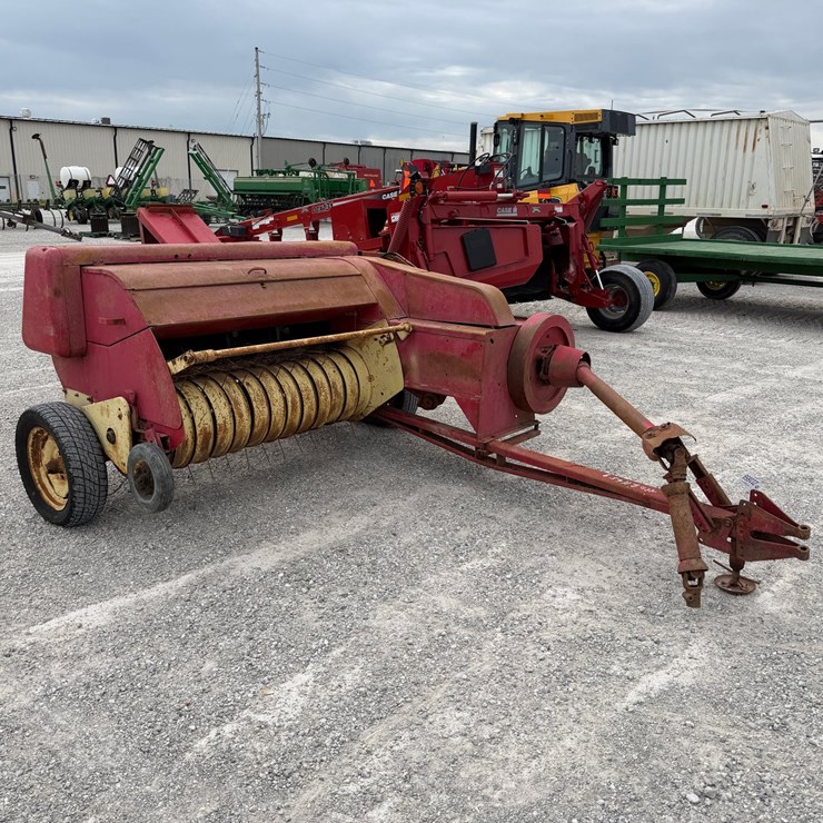 NEW HOLLAND 68