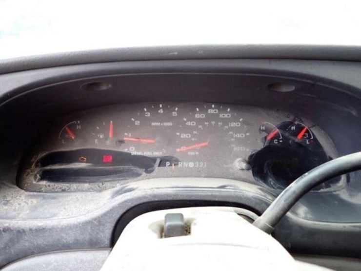 2004-ford-e450-image-12