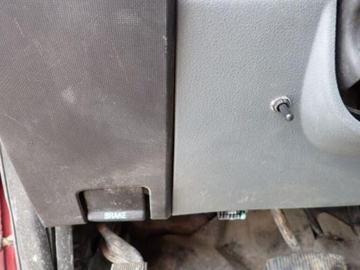 2016-ford-f550-xlt-image-18