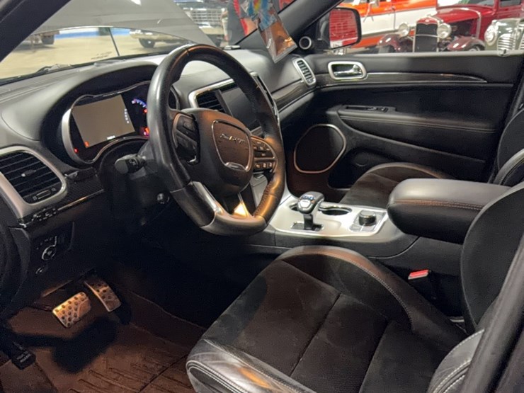 2014-jeep-grand-cherokee-image-37