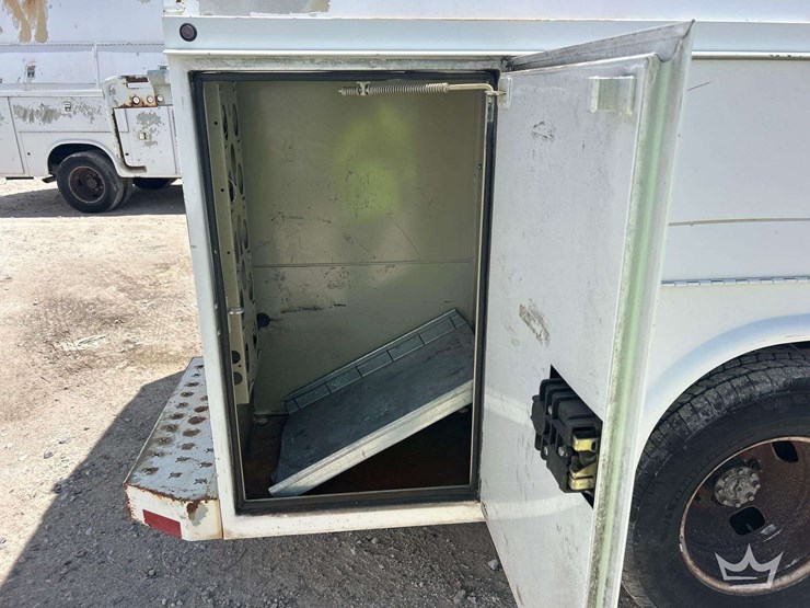 2008-ford-f-350-kanpheide-kuv-enclosed-service-truck-image-23