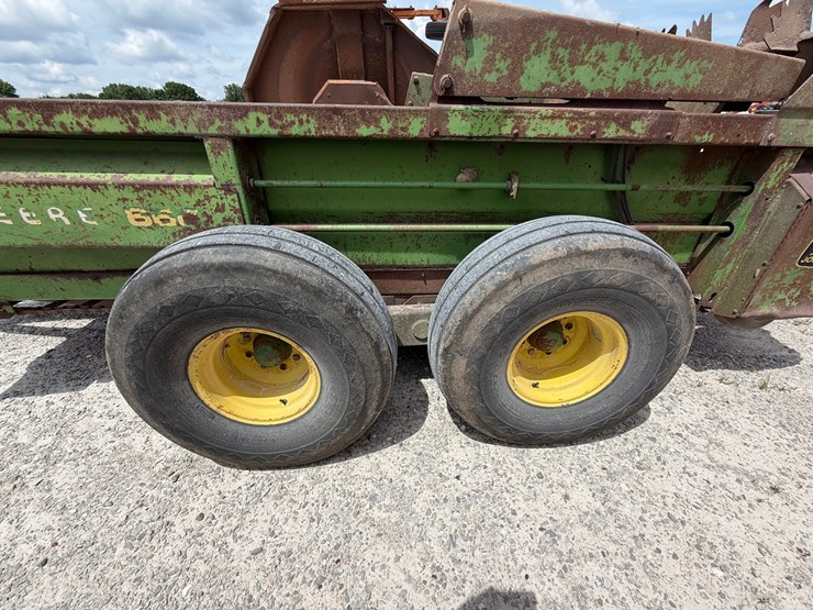 john-deere-660-image-4