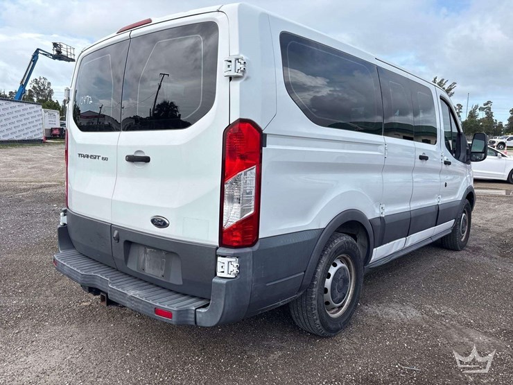 2018-ford-transit-image-3