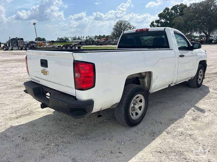 2016-chevrolet-silverado-1500-image-3