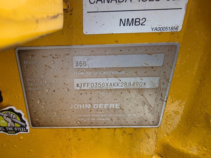 2020-deere-35g-image-19