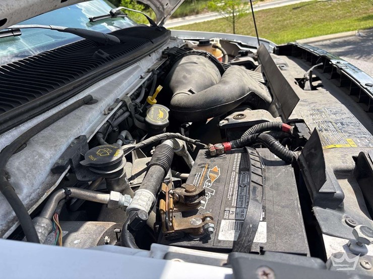 2017-ford-e350-image-9