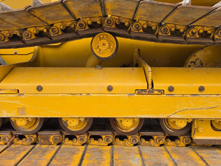 2023-deere-450-lgp-image-15
