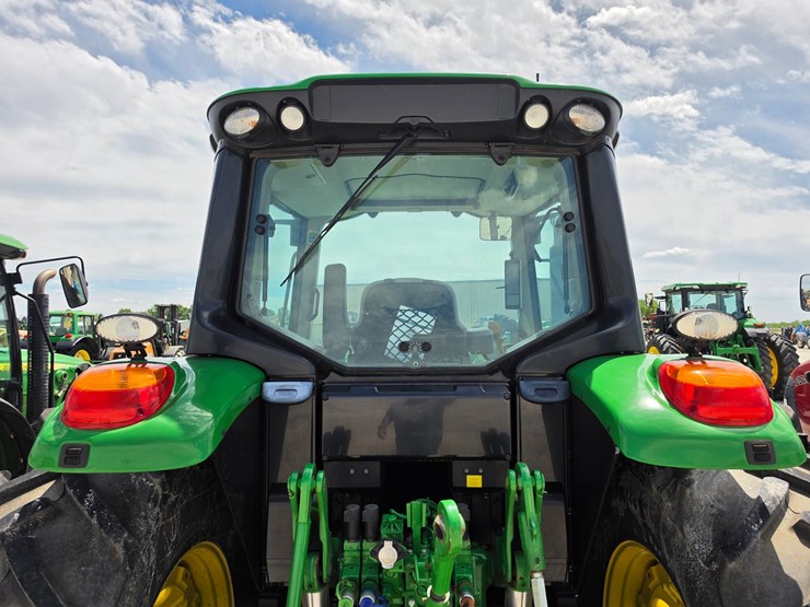2023-john-deere-6145m-image-17