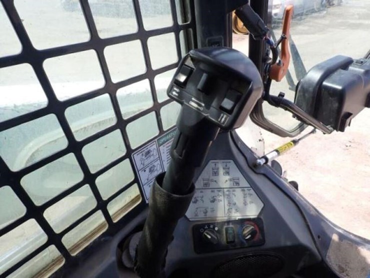 2017-bobcat-t550-image-15
