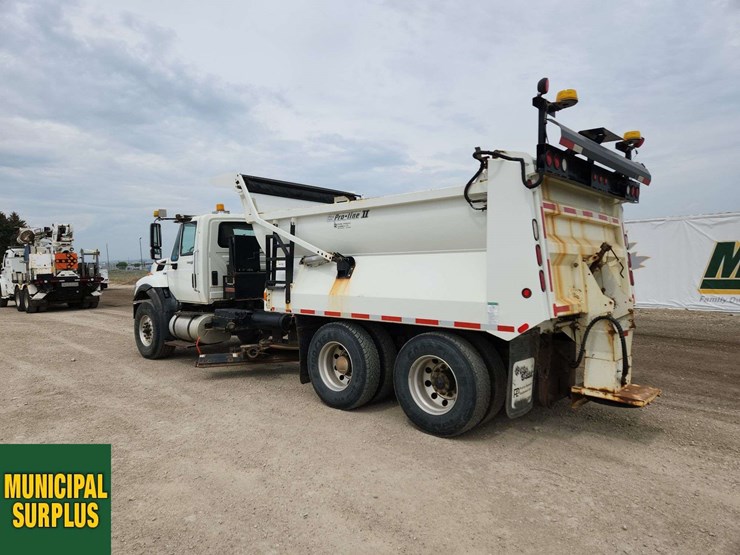 2013-international-workstar-7400-image-2