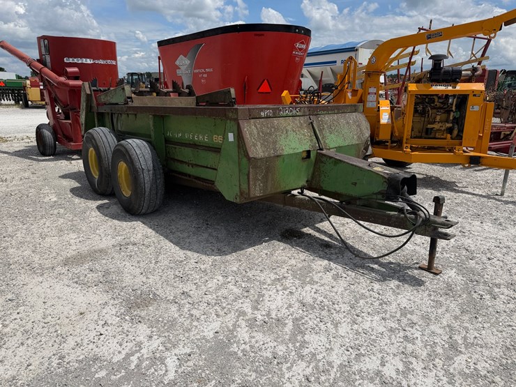 john-deere-660-image-10