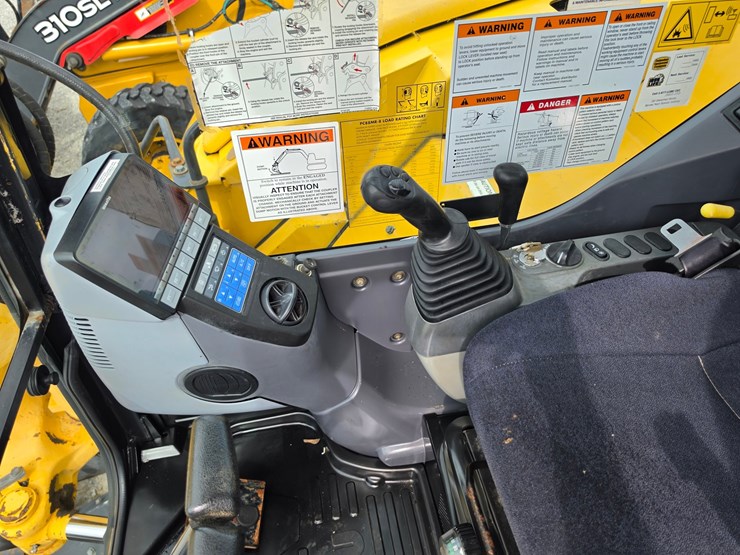 2013-komatsu-pc88mr-8-image-10