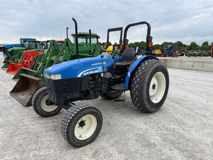 2014-new-holland-workmaster-65-image-1