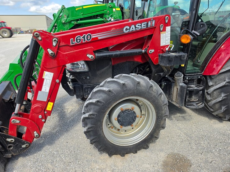 2022-case-ih-farmall-75a-image-7
