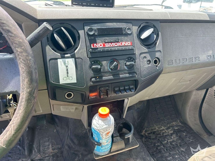 2008-ford-f-350-knapheide-kuv-enclosed-service-truck-image-17