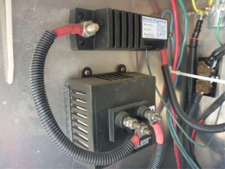 2005-gmc-t8500-image-48