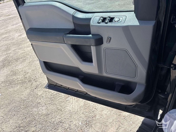 2019-ford-f150-image-13