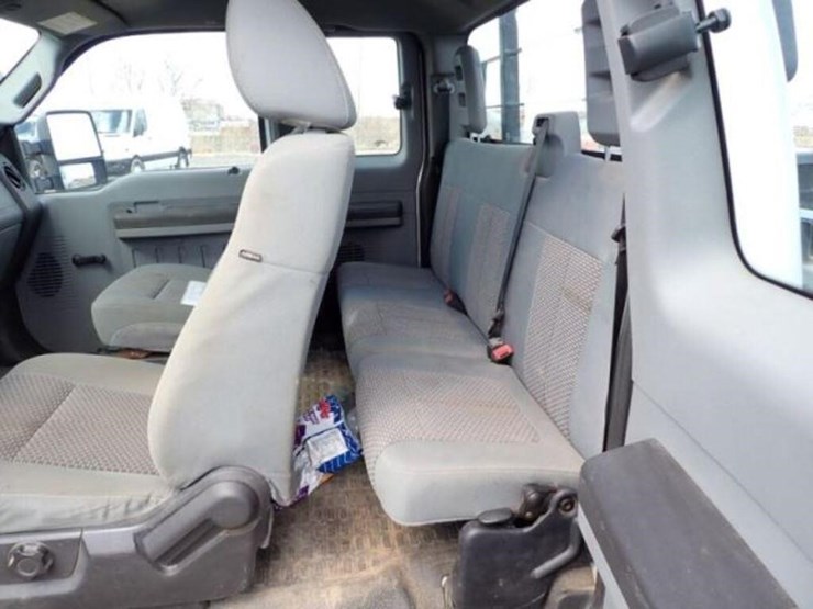 2013-ford-f250-xl-image-19