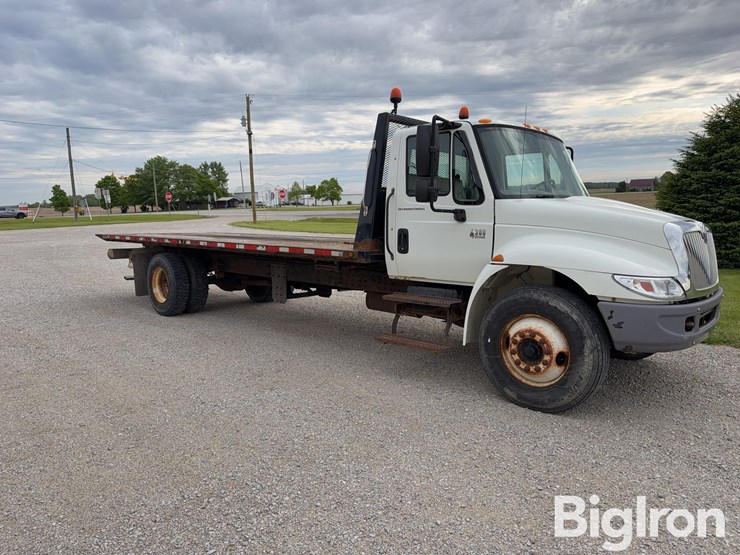 2007-international-durastar-4300-image-3