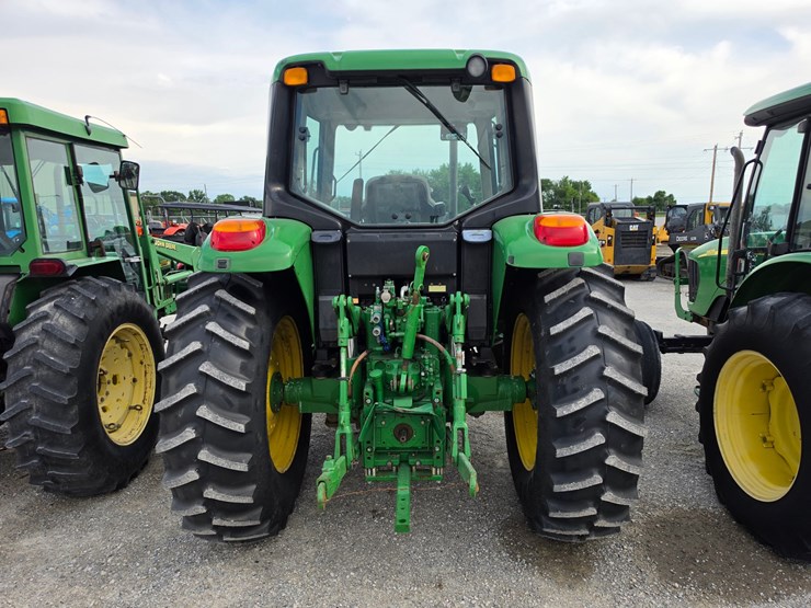2010-john-deere-6230-image-7