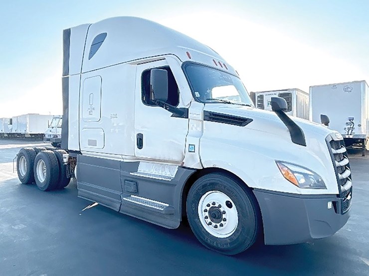 2023-freightliner-cascadia-126-image-1