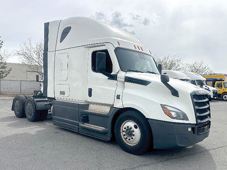 2023-freightliner-cascadia-126-image-1