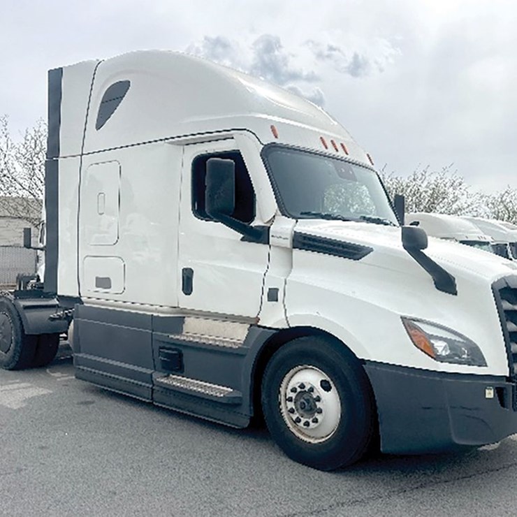 2023 FREIGHTLINER CASCADIA 126
