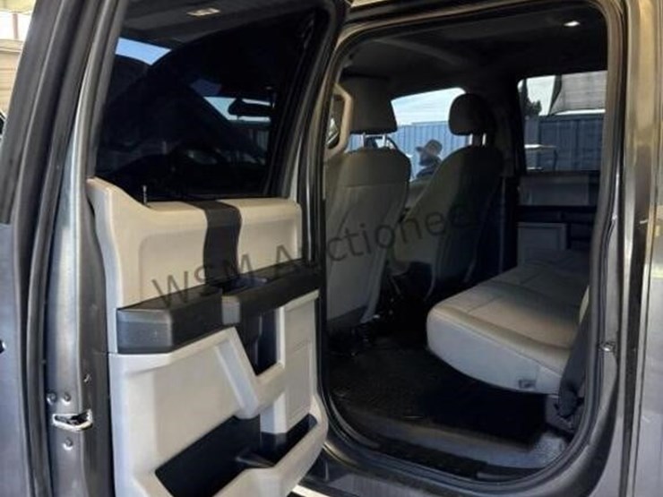 2020-ford-f250-image-26