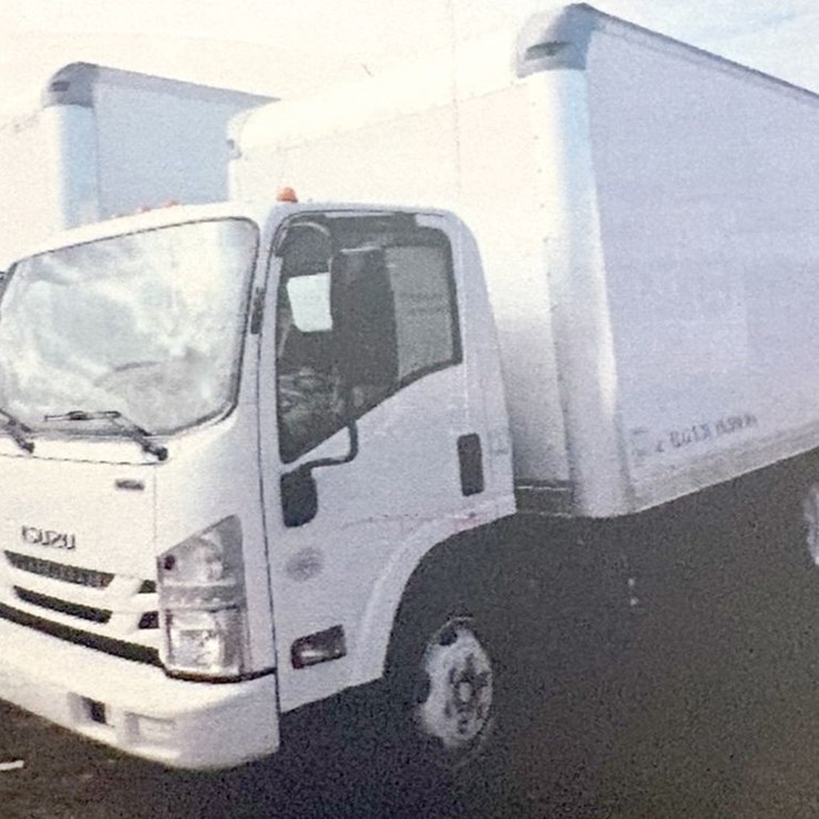 2017 ISUZU NPR